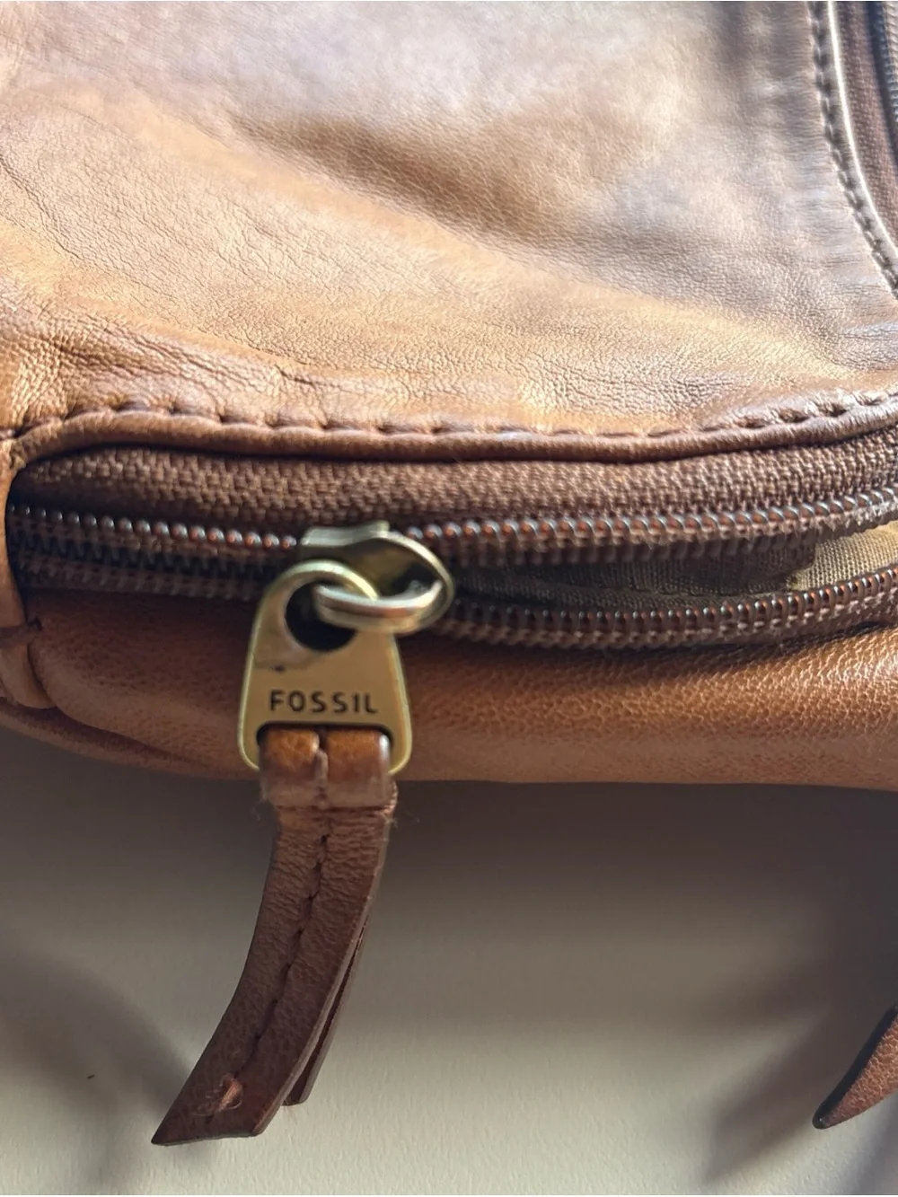 Vintage Fossil Stanton Top Zip Crossbody Leather Satchel